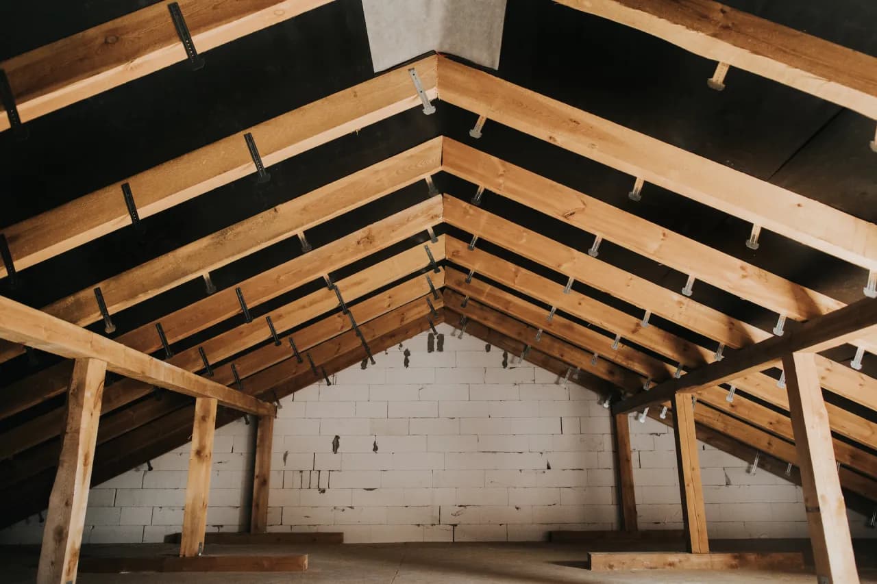 Ile papy na dach kalkulator - uniknij niepotrzebnych wydatków na materiał