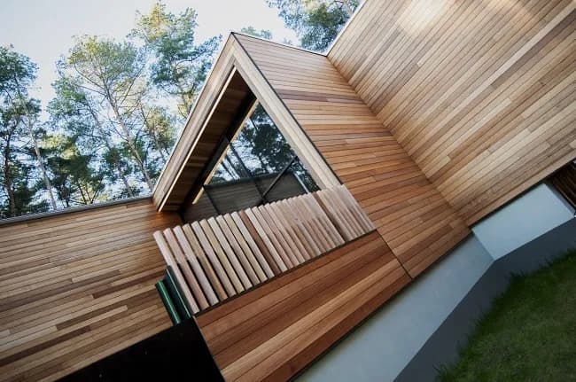 Jaki impregnat do elewacji drewnianej zapewni długotrwałą ochronę?