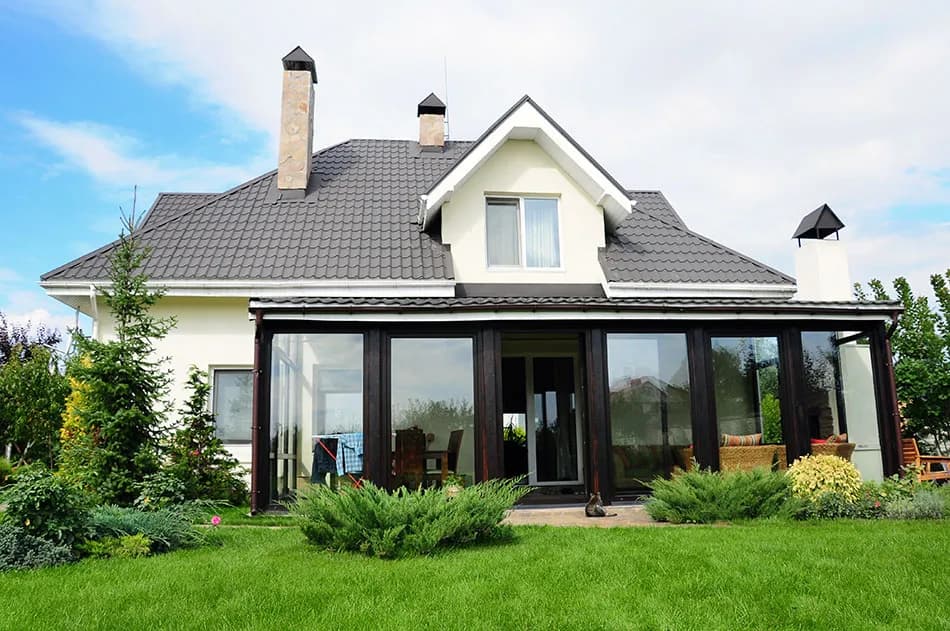 Jaki kolor dachu wybrać, aby uniknąć błędów i kosztów?